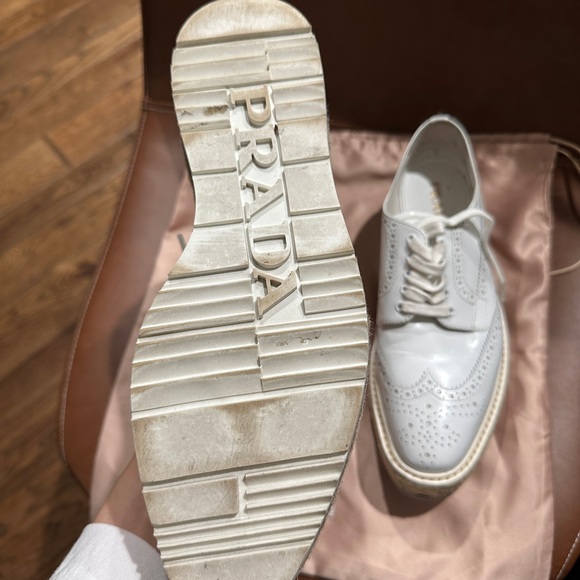 Prada shoe - Picture 3 of 4